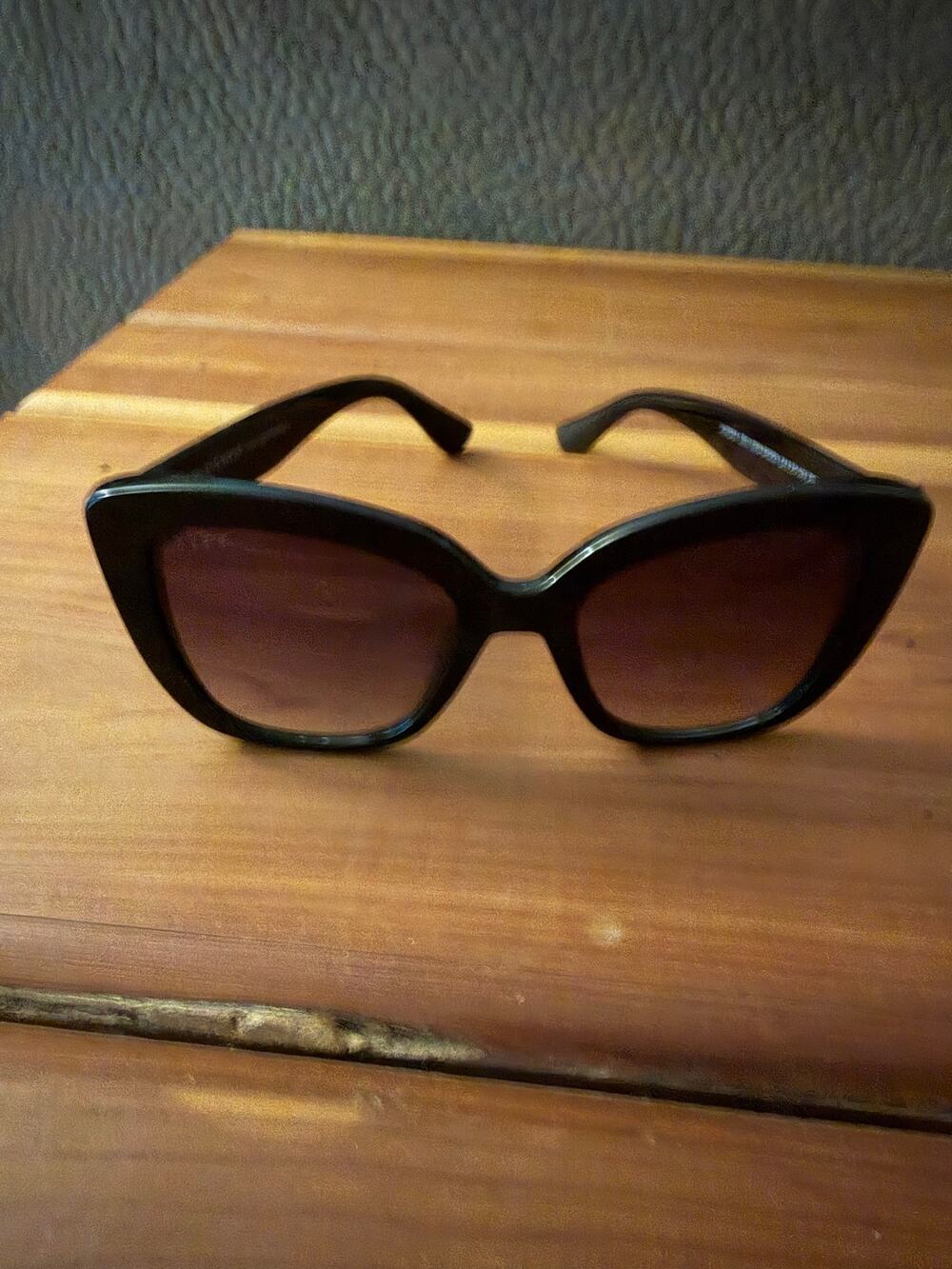 Diff cat-eye sunglasses